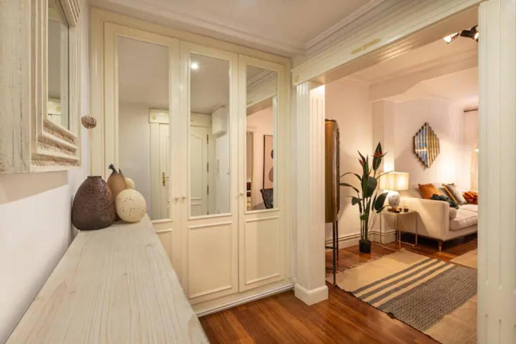 Exclusivo Apartamento En El Casco Viejo Bilbao Exterior foto